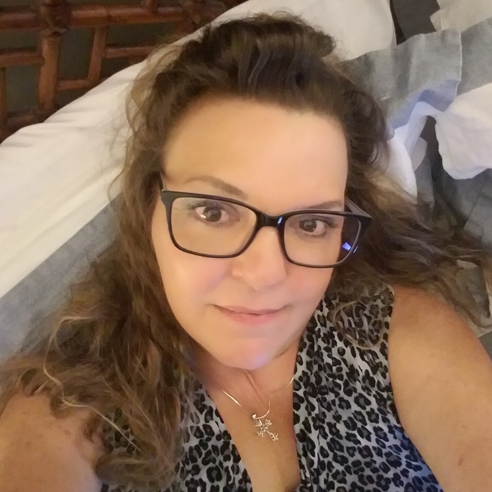 Meet your Posher, Lori